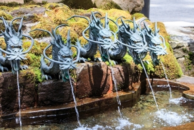 九頭龍神社 龍神水